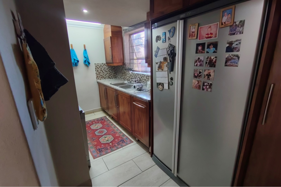 8 Bedroom Property for Sale in Broederstroom North West